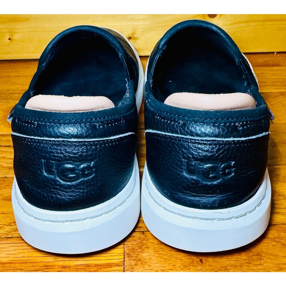 UGG Men’s Slip-On Sneakers Loafers Navy Blue – Size 9.5 – Pre-Owned - Picture 6 of 6